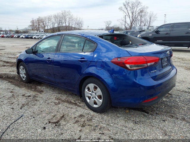 44782991 :رقم المزاد ، 3KPFK4A79JE178022 vin ، 2018 Kia Forte Lx مزاد بيع