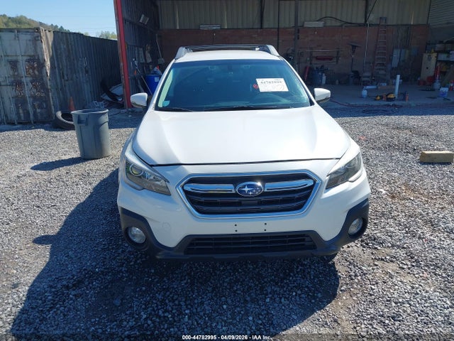 Subaru Outback 2.5i Premium 2018 4S4BSAFC2J3239426 Image 12