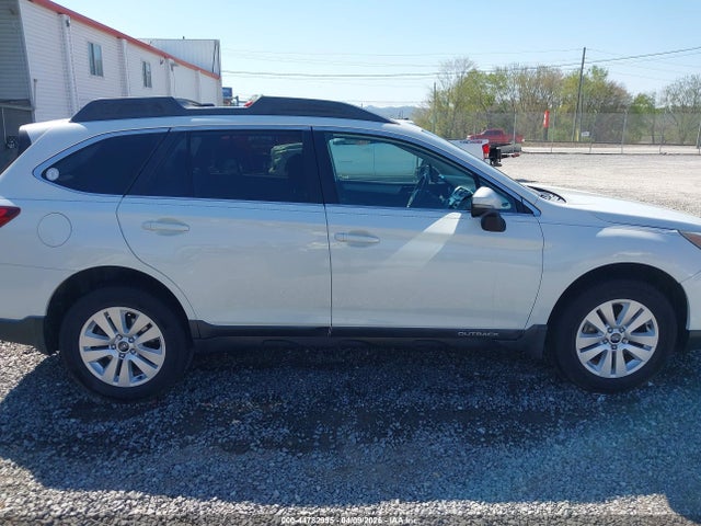 Subaru Outback 2.5i Premium 2018 4S4BSAFC2J3239426 Image 13