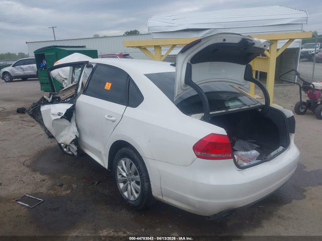 Aukcja sprzedaży 2015 Volkswagen Passat 1.8t Wolfsburg Edition, vin: 1VWAS7A34FC027982, numer aukcji: 44783042