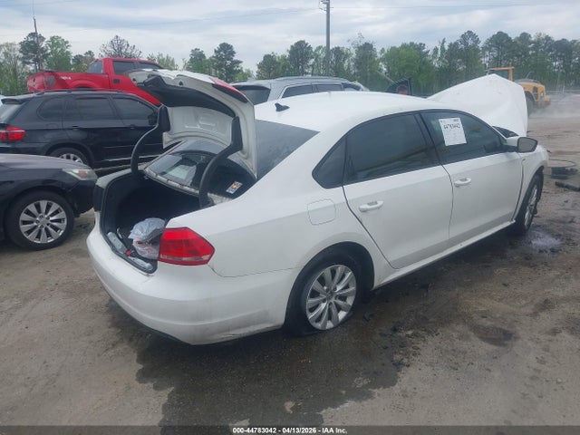 Aukcja sprzedaży 2015 Volkswagen Passat 1.8t Wolfsburg Edition, vin: 1VWAS7A34FC027982, numer aukcji: 44783042