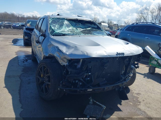44783091 :رقم المزاد ، 1C4RJFN9XJC275938 vin ، 2018 Jeep Grand Cherokee Trackhawk 4x4 مزاد بيع