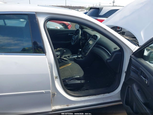 Продажа на аукционе авто 2015 Chevrolet Malibu 1lt, vin: 1G11C5SL6FF173939, номер лота: 44783094