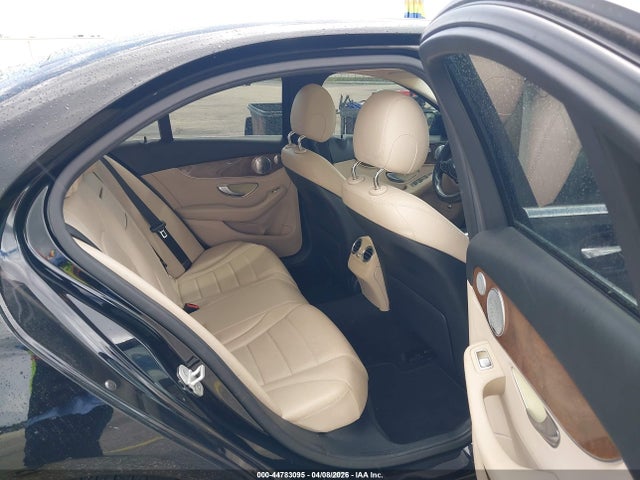 Aukcja sprzedaży 2016 Mercedes-benz C 300 4matic, vin: 55SWF4KB6GU111404, numer aukcji: 44783095