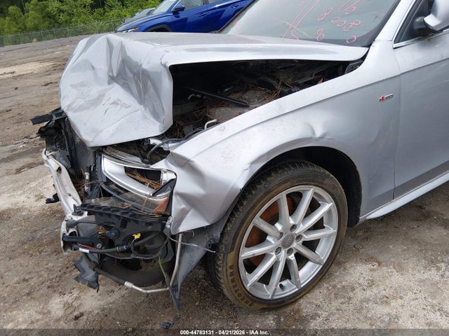 2015 Audi A4 2.0t Premium მანქანა იყიდება აუქციონზე, vin: WAUBFAFL4FN041044, აუქციონის ნომერი: 44783131