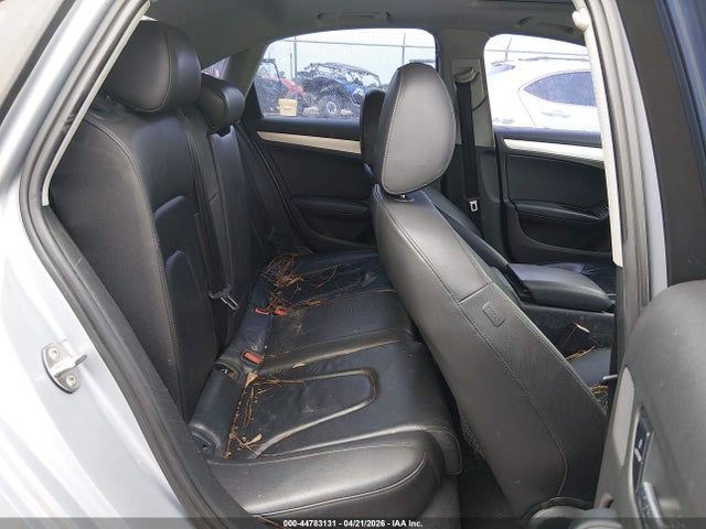 2015 Audi A4 2.0t Premium მანქანა იყიდება აუქციონზე, vin: WAUBFAFL4FN041044, აუქციონის ნომერი: 44783131