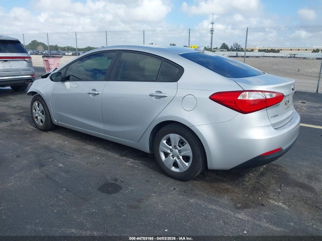 Продажа на аукционе авто 2016 Kia Forte Lx, vin: KNAFK4A63G5467728, номер лота: 44783165