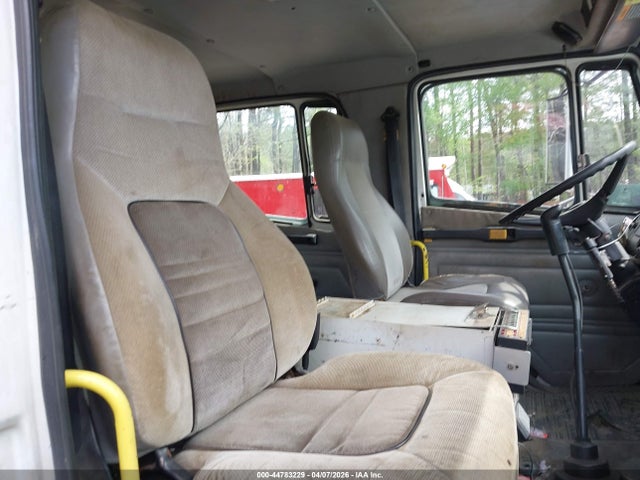 2001 Freightliner Medium Conventional Fl70 მანქანა იყიდება აუქციონზე, vin: 1FVABTAK11HJ93024, აუქციონის ნომერი: 44783229