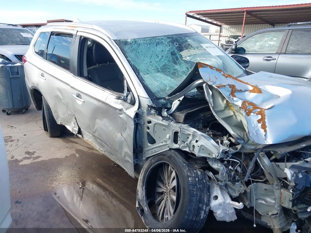 44783248 :رقم المزاد ، JA4AZ3A34LZ017947 vin ، 2020 Mitsubishi Outlander Sel 2.4 S-awc مزاد بيع