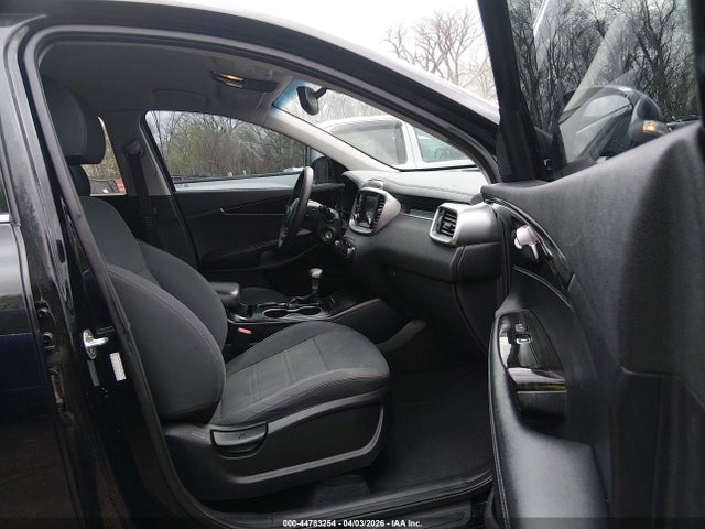Auction sale of the 2020 Kia Sorento 2.4l L, vin: 5XYPG4A33LG656685, lot number: 44783254