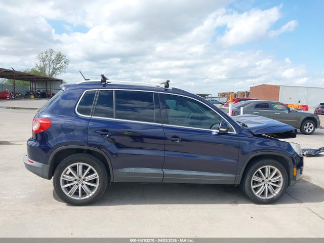 44783270 :رقم المزاد ، WVGAV7AX6BW000106 vin ، 2011 Volkswagen Tiguan Se مزاد بيع