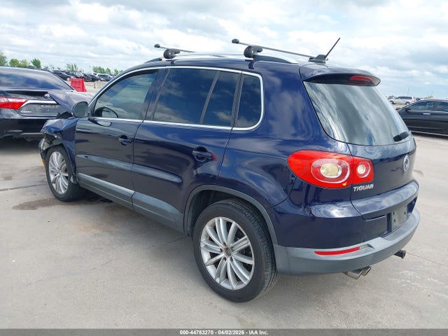 44783270 :رقم المزاد ، WVGAV7AX6BW000106 vin ، 2011 Volkswagen Tiguan Se مزاد بيع