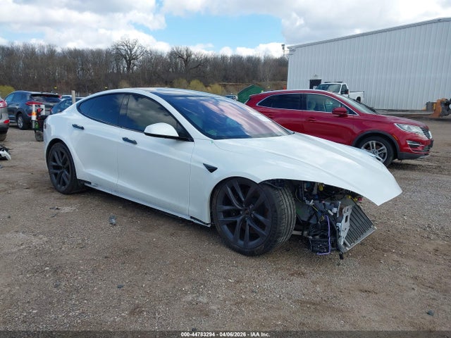 Продажа на аукционе авто 2022 Tesla Model S Plaid Tri Motor All-wheel Drive, vin: 5YJSA1E62NF459175, номер лота: 44783294