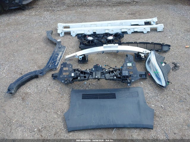 Продажа на аукционе авто 2022 Tesla Model S Plaid Tri Motor All-wheel Drive, vin: 5YJSA1E62NF459175, номер лота: 44783294