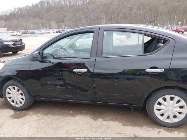 2013 Nissan Versa 1.6 Sv მანქანა იყიდება აუქციონზე, vin: 3N1CN7AP9DL833438, აუქციონის ნომერი: 44783329