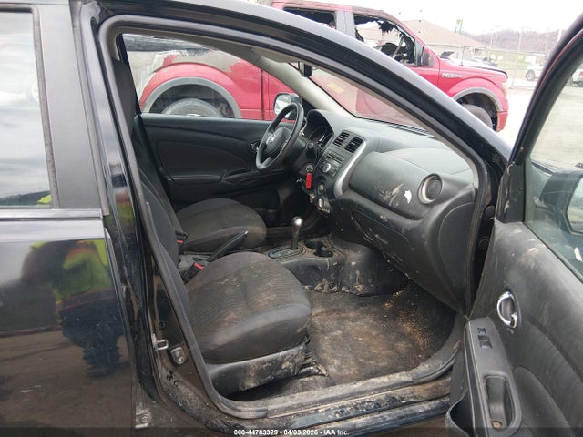 2013 Nissan Versa 1.6 Sv მანქანა იყიდება აუქციონზე, vin: 3N1CN7AP9DL833438, აუქციონის ნომერი: 44783329