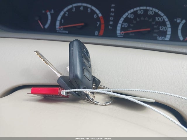 44783354 :رقم المزاد ، 4T1BF28BX1U195765 vin ، 2001 Toyota Avalon Xl مزاد بيع