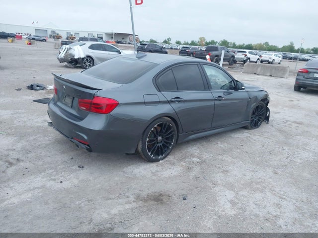 44783372 :رقم المزاد ، WBA8B3G5XGNT92723 vin ، 2016 Bmw 340i مزاد بيع