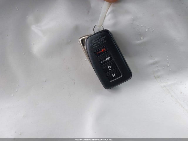 44783389 :رقم المزاد ، JTHBA1D2XG5015480 vin ، 2016 Lexus Is 200t مزاد بيع