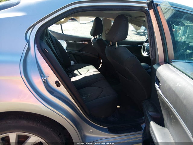 2022 Toyota Camry Le მანქანა იყიდება აუქციონზე, vin: 4T1C11AK1NU684357, აუქციონის ნომერი: 44783403