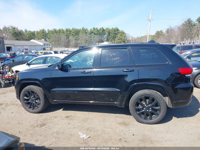1C4RJFAG9MC734613 Jeep Grand Cherokee Laredo X 4x4