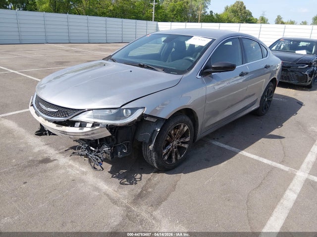 Продаж на аукціоні авто 2016 Chrysler 200 Limited, vin: 1C3CCCAB3GN131740, номер лоту: 44783487