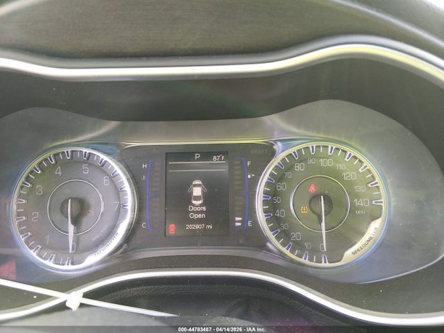 Продаж на аукціоні авто 2016 Chrysler 200 Limited, vin: 1C3CCCAB3GN131740, номер лоту: 44783487