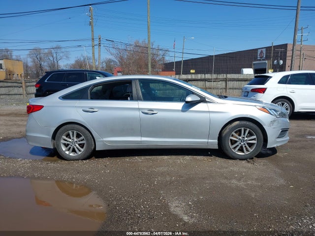 44783562 :رقم المزاد ، 5NPE24AF5HH552781 vin ، 2017 Hyundai Sonata Se مزاد بيع
