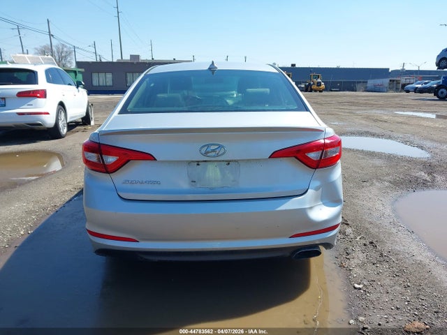 44783562 :رقم المزاد ، 5NPE24AF5HH552781 vin ، 2017 Hyundai Sonata Se مزاد بيع
