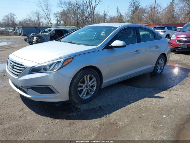 44783562 :رقم المزاد ، 5NPE24AF5HH552781 vin ، 2017 Hyundai Sonata Se مزاد بيع
