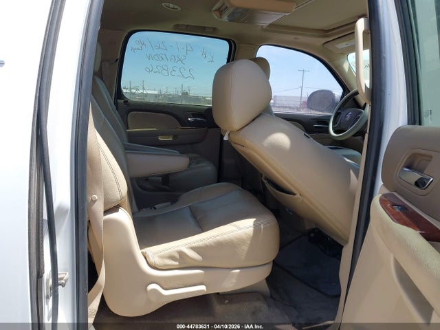 Продажа на аукционе авто 2011 Gmc Yukon Xl 1500 Slt, vin: 1GKS1KE05BR223826, номер лота: 44783631