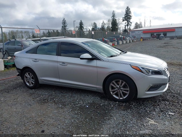 Hyundai SONATA SE 2015 5NPE24AF2FH012902 Image 14