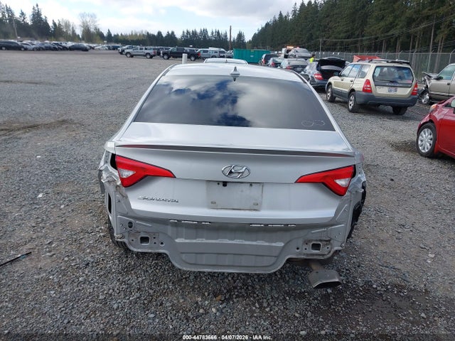 Hyundai SONATA SE 2015 5NPE24AF2FH012902 Image 17