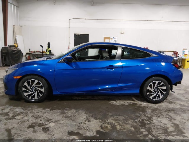 44783668 :رقم المزاد ، 2HGFC4B06HH304416 vin ، 2017 Honda Civic Lx-p مزاد بيع