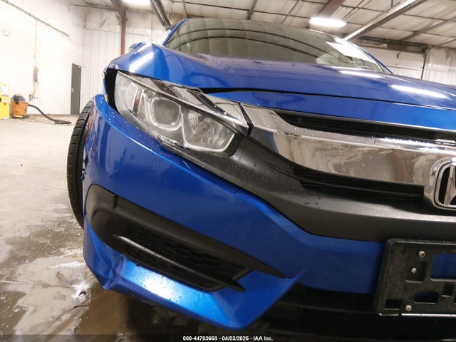 44783668 :رقم المزاد ، 2HGFC4B06HH304416 vin ، 2017 Honda Civic Lx-p مزاد بيع