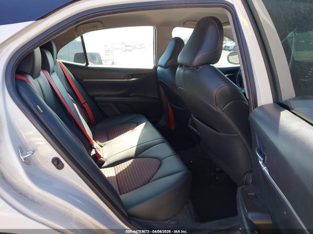 2021 Toyota Camry Trd მანქანა იყიდება აუქციონზე, vin: 4T1KZ1AKXMU049821, აუქციონის ნომერი: 44783673