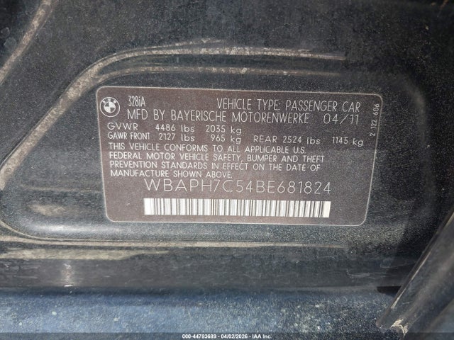 44783689 :رقم المزاد ، WBAPH7C54BE681824 vin ، 2011 Bmw 328i مزاد بيع