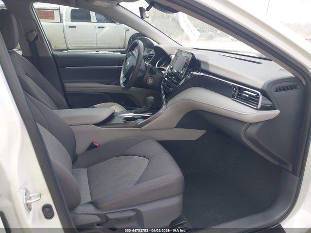 Toyota CAMRY LE 2021 4T1C11AK2MU480231 Image 5
