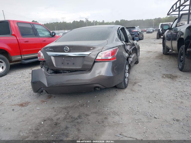 Nissan Altima 2.5 S 2015 1N4AL3AP7FC299458 Image 4