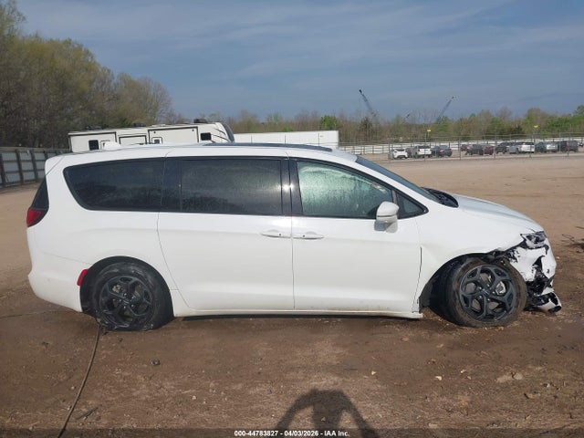2022 Chrysler Pacifica Hybrid Limited მანქანა იყიდება აუქციონზე, vin: 2C4RC1S72NR173904, აუქციონის ნომერი: 44783827