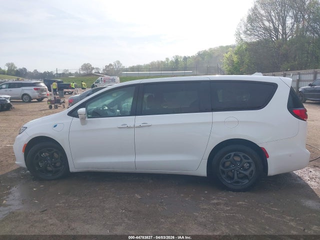 2022 Chrysler Pacifica Hybrid Limited მანქანა იყიდება აუქციონზე, vin: 2C4RC1S72NR173904, აუქციონის ნომერი: 44783827