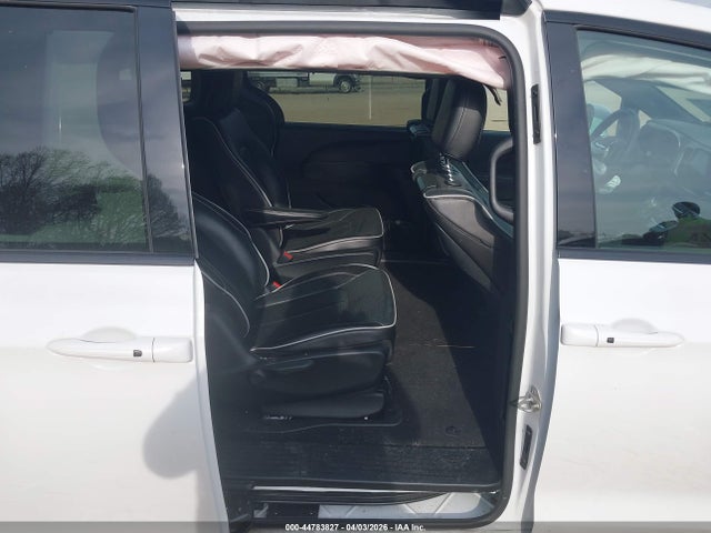 2022 Chrysler Pacifica Hybrid Limited მანქანა იყიდება აუქციონზე, vin: 2C4RC1S72NR173904, აუქციონის ნომერი: 44783827