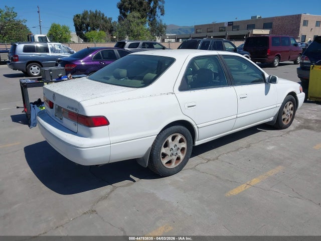 1999 TOYOTA CAMRY JT2BF28KXX0177182 Photo 3