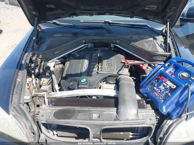 2013 BMW X5 5UXZV4C5XD0B24064 Photo 9