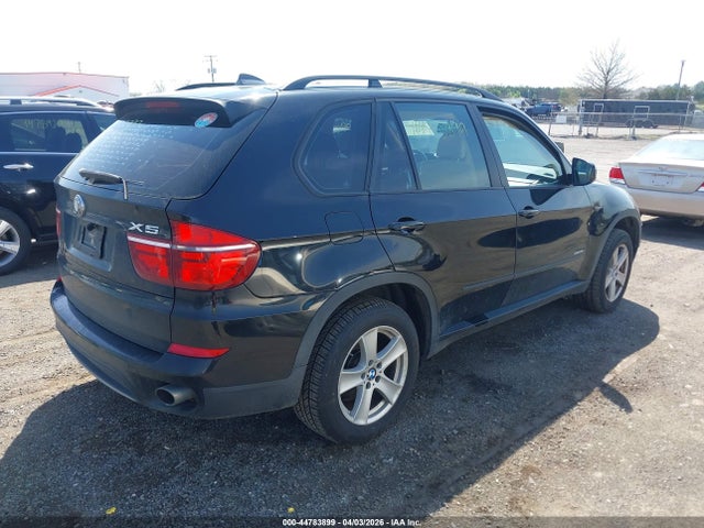 2013 BMW X5 5UXZV4C5XD0B24064 Photo 3
