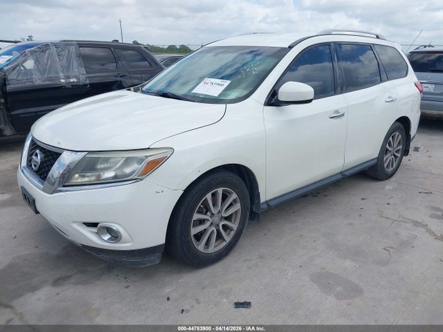 Nissan Pathfinder Sv 2015 5N1AR2MN4FC614256 Image 2