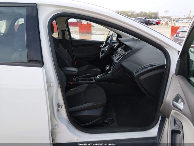 2014 Ford Focus Se მანქანა იყიდება აუქციონზე, vin: 1FADP3F2XEL452234, აუქციონის ნომერი: 44783907
