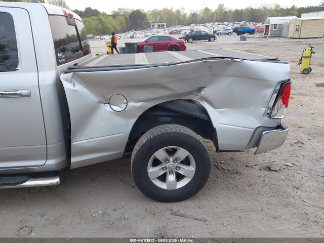 1C6RR6GG8JS303785 RAM 1500 Slt 4x2 6&#039;4 Box