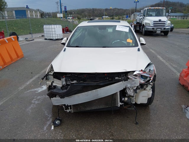 2015 Buick Regal Turbo/e-assist Premium I მანქანა იყიდება აუქციონზე, vin: 2G4GN5EX2F9266665, აუქციონის ნომერი: 44783916