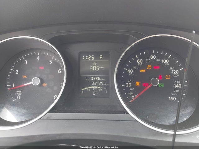 44783938 :رقم المزاد ، 3VWD17AJ4FM353486 vin ، 2015 Volkswagen Jetta 1.8t Se مزاد بيع